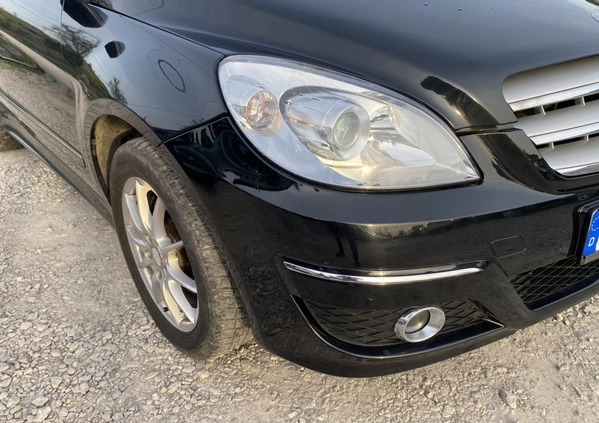 Mercedes-Benz Klasa B cena 25900 przebieg: 209000, rok produkcji 2011 z Kowal małe 436
